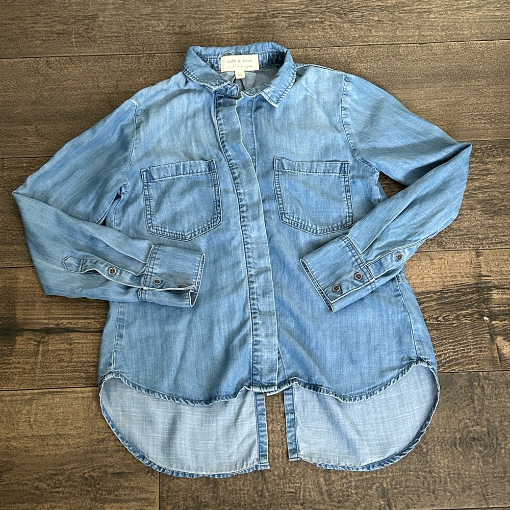 Anthropologie Cloth & Stone‎ button down shirt XS blue